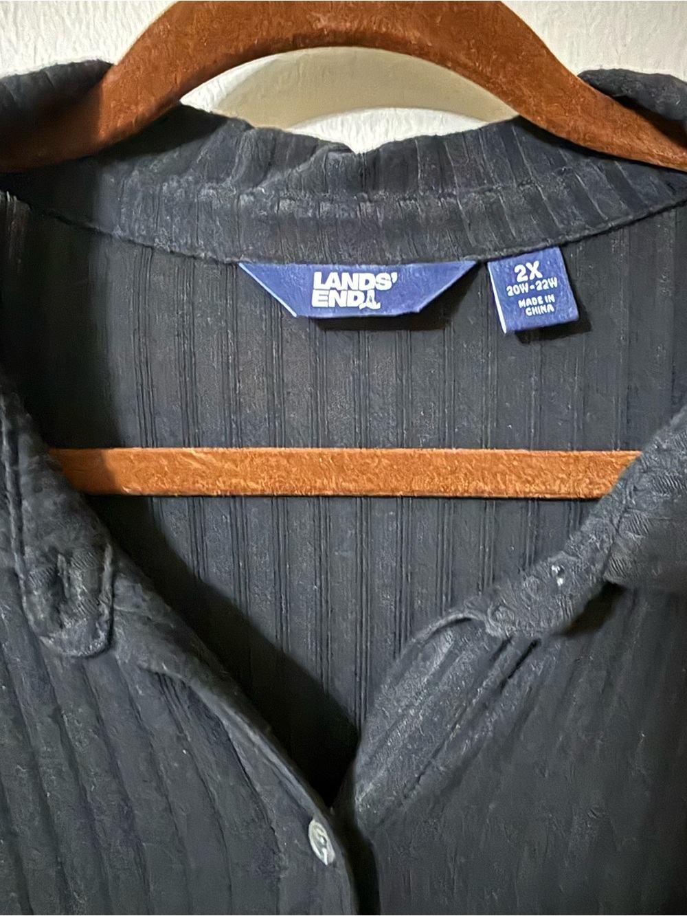 Lands' End Black Ribbed Button-Up Top - Picture 2 of 6